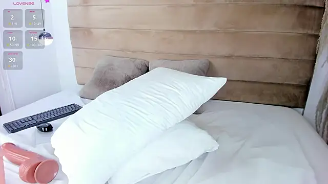 IsabellaJonns online show from 12.05.24