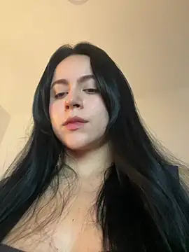 CoralineKam1 online show from 03.01.25