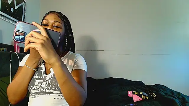 Snapshot of Naomiruty chatting on 02.25.26 Naomiruty online show from 02.25.26