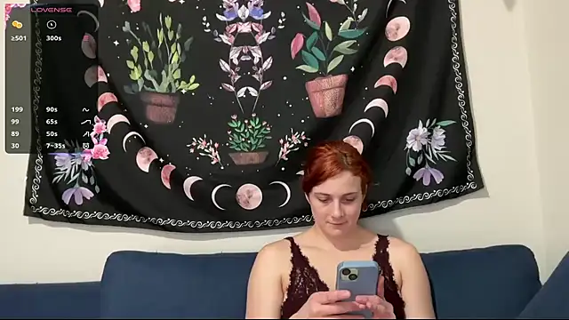 Snapshot of Aria_Fields chatting on 02.11.26 Aria Fields online show from 02.11.26