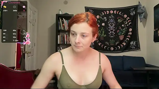 Snapshot of Aria_Fields chatting on 02.26.26 Aria Fields online show from 02.26.26