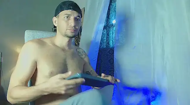 Snapshot of Jeff_Kent2 chatting on 02.03.25 Jeff Kent2 online show from 02.03.25