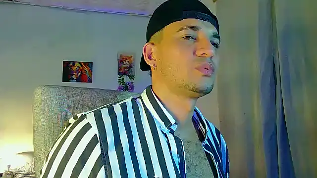 Snapshot of Jeff_Kent2 chatting on 09.10.25 Jeff Kent2 online show from 09.10.25