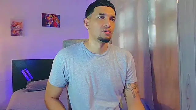 Snapshot of Jeff_Kent2 chatting on 11.10.25 Jeff Kent2 online show from 11.10.25