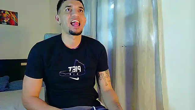 Snapshot of Jeff_Kent2 chatting on 12.01.25 Jeff Kent2 online show from 12.01.25