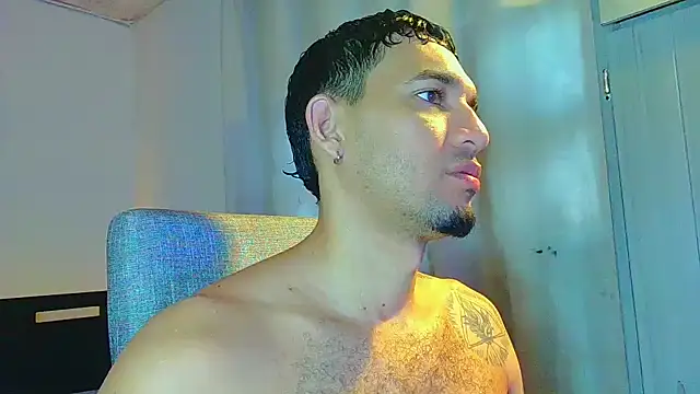 Snapshot of Jeff_Kent2 chatting on 12.15.25 Jeff Kent2 online show from 12.15.25