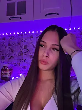 Snapshot of EricaWalls chatting on 01.14.25 EricaWalls online show from 01.14.25