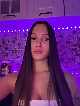 Snapshot of EricaWalls chatting on 01.17.25 EricaWalls online show from 01.17.25