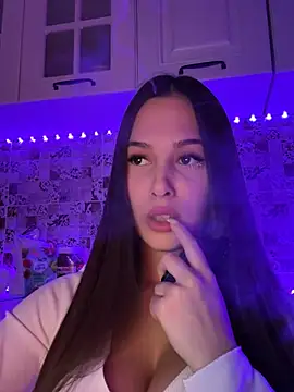 Snapshot of EricaWalls chatting on 01.19.25 EricaWalls online show from 01.19.25