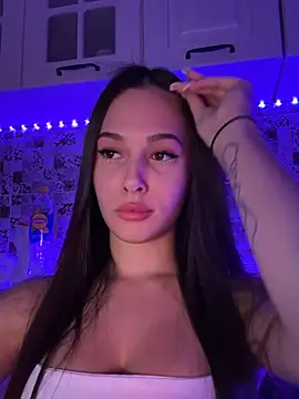 Snapshot of EricaWalls chatting on 01.25.25 EricaWalls online show from 01.25.25