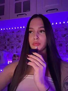 Snapshot of EricaWalls chatting on 02.03.25 EricaWalls online show from 02.03.25