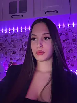 Snapshot of EricaWalls chatting on 02.08.25 EricaWalls online show from 02.08.25