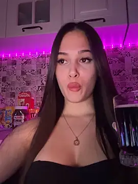 Snapshot of EricaWalls chatting on 03.13.25 EricaWalls online show from 03.13.25