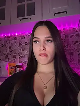 Snapshot of EricaWalls chatting on 03.21.25 EricaWalls online show from 03.21.25