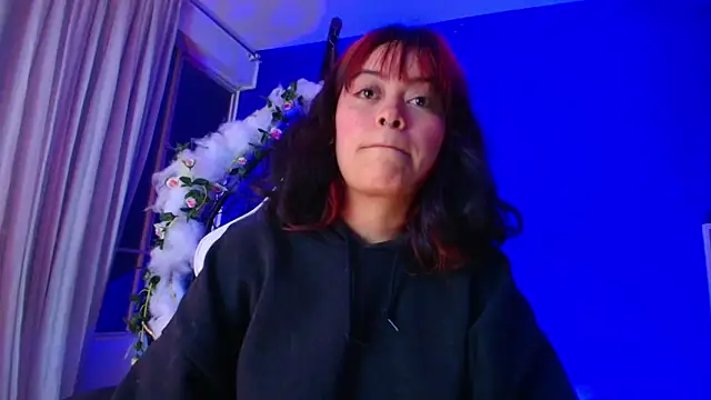 Snapshot of vanelope11 chatting on 03.02.26 vanelope11 online show from 03.02.26