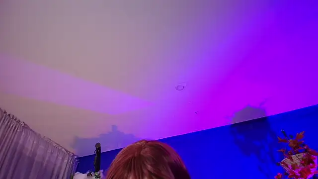 Snapshot of vanelope11 chatting on 04.11.26 vanelope11 online show from 04.11.26