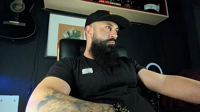 axxelrich  online show from 01.27.25