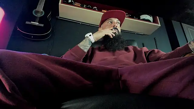 axxelrich  online show from 03.14.25