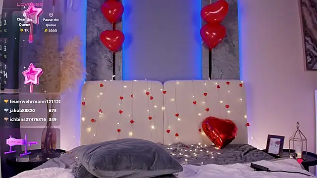 Snapshot of royce_ghost1 chatting on 02.15.26 royce ghost1 online show from 02.15.26