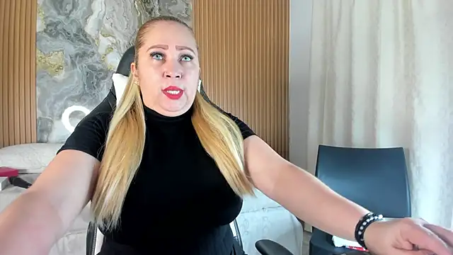 Danna topless online show from 12.05.25