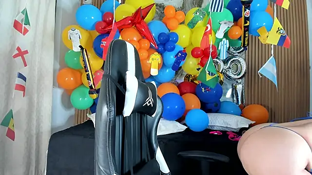 Danna topless online show from 06.13.26