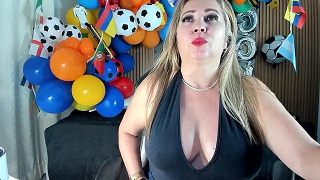 Danna topless online show from 06.24.26