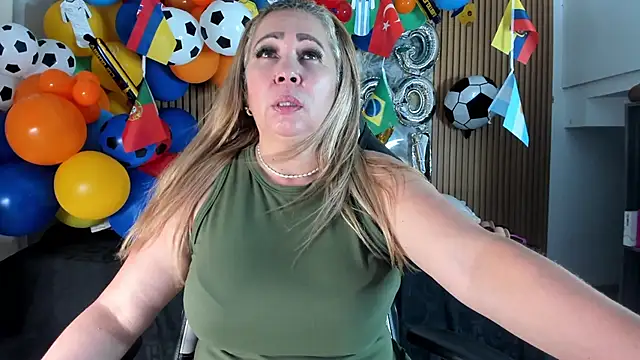 Danna topless online show from 07.01.26