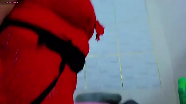 Snapshot of IsaSixty9 chatting on 12.05.24 IsaSixty9 online show from 12.05.24