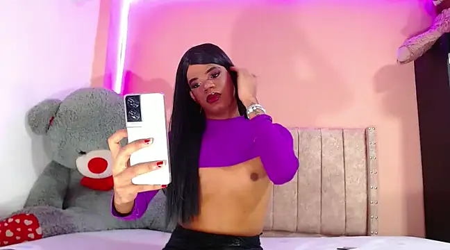 Snapshot of vanessa_nauthygirls chatting on 12.04.24 vanessa nauthygirls online show from 12.04.24