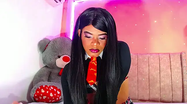 Snapshot of vanessa_nauthygirls chatting on 12.05.24 vanessa nauthygirls online show from 12.05.24