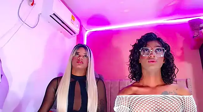 Snapshot of vanessa_nauthygirls chatting on 02.17.25 vanessa nauthygirls online show from 02.17.25