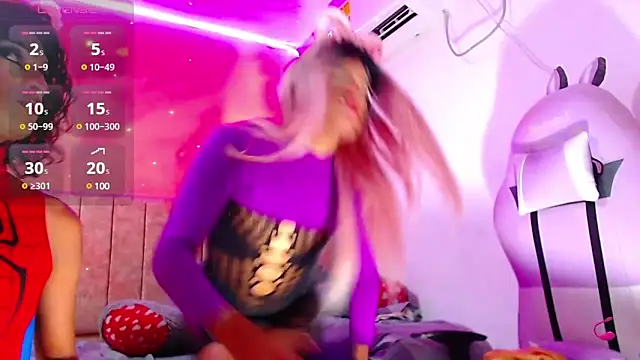 Snapshot of vanessa_nauthygirls chatting on 03.18.25 vanessa nauthygirls online show from 03.18.25