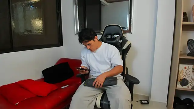 julian wallace online show from 02.06.26