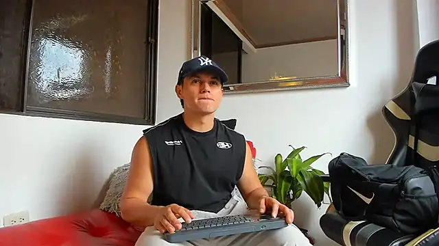 julian wallace online show from 05.04.26