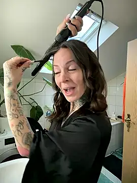 BrownieyQueen online show from 01.16.26