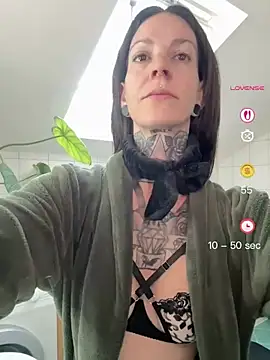 BrownieyQueen online show from 04.25.26
