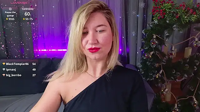 Snapshot of MilaBott chatting on 12.26.24 MilaBott online show from 12.26.24