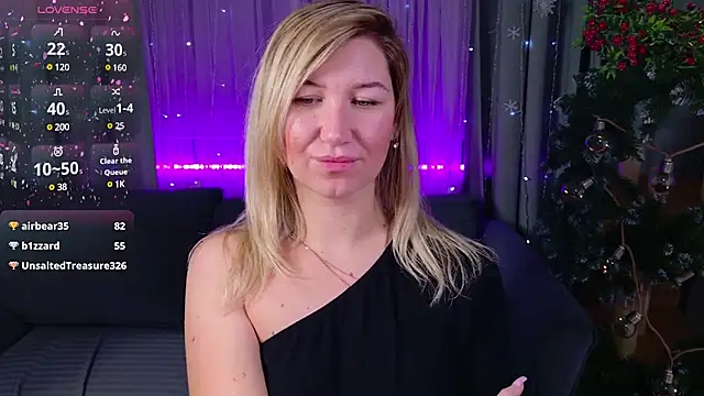 Snapshot of MilaBott chatting on 12.28.24 MilaBott online show from 12.28.24