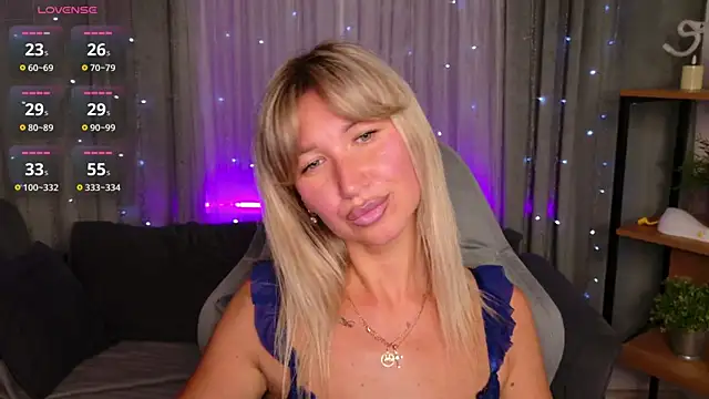 Snapshot of MilaBott chatting on 07.16.26 MilaBott online show from 07.16.26