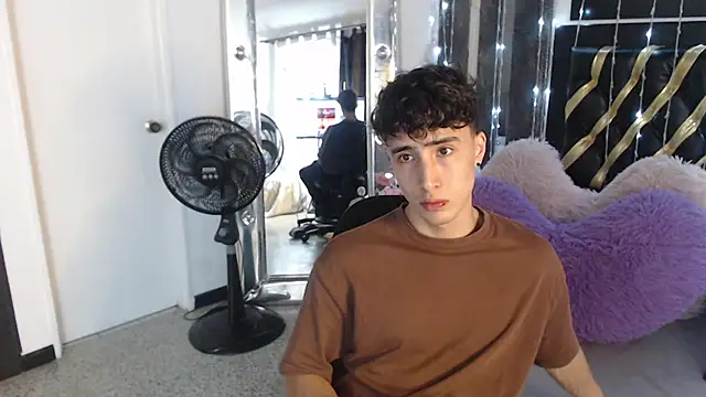 gojo satoru 18 online show from 03.20.25