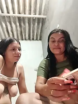 Snapshot of Horny-Mommy-Dirty chatting on 09.22.25 Horny-Mommy-Dirty online show from 09.22.25