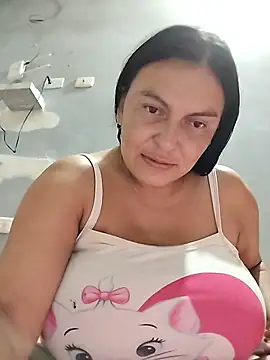 Snapshot of Horny-Mommy-Dirty chatting on 10.01.25 Horny-Mommy-Dirty online show from 10.01.25