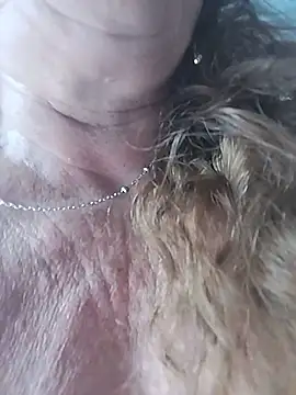 Snapshot of Horny-Mommy-Dirty chatting on 10.12.25 Horny-Mommy-Dirty online show from 10.12.25