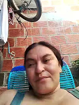 Snapshot of Horny-Mommy-Dirty chatting on 11.01.25 Horny-Mommy-Dirty online show from 11.01.25