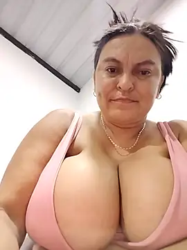 Horny-Mommy-Dirty online show from 06.17.26