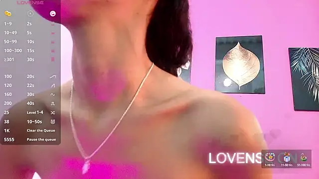 Snapshot of Beautifulskinny18 chatting on 12.26.24 Beautifulskinny18 online show from 12.26.24