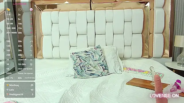 Snapshot of Beautifulskinny18 chatting on 01.24.25 Beautifulskinny18 online show from 01.24.25