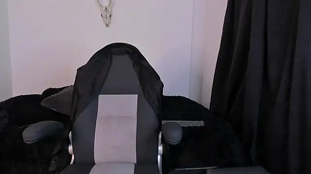 Aliz01 online show from 11.01.25