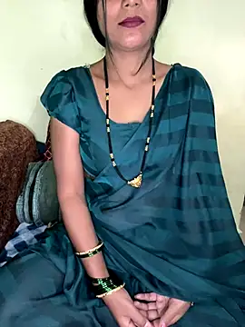 Snapshot of PUNAM_BABY1 chatting on 12.18.25 PUNAM BABY1 online show from 12.18.25