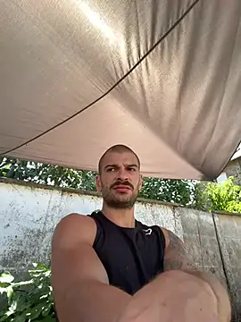 Snapshot of Greyoff chatting on 07.20.26 Greyoff online show from 07.20.26